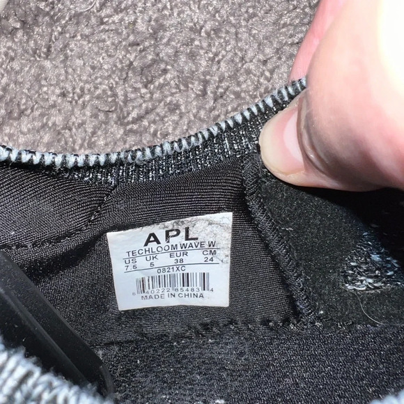 APL women’s Techloom wave running shoe size 7.5 - Picture 7 of 7